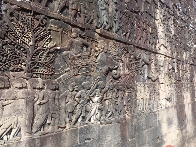 Military Carvings at Angkor Wat Military carvings depicting battles inside Angkor Wat