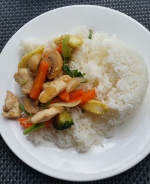 Chicken and Cashew Nuts with mixed vegetables