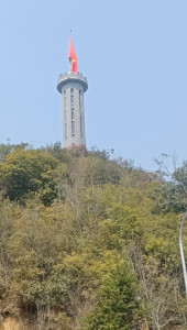 Lung Cu Tower – Iconic Flag Near China Border, North Vietnam Tower with a huge flag in Lung Cu on the China border, North Vietnam