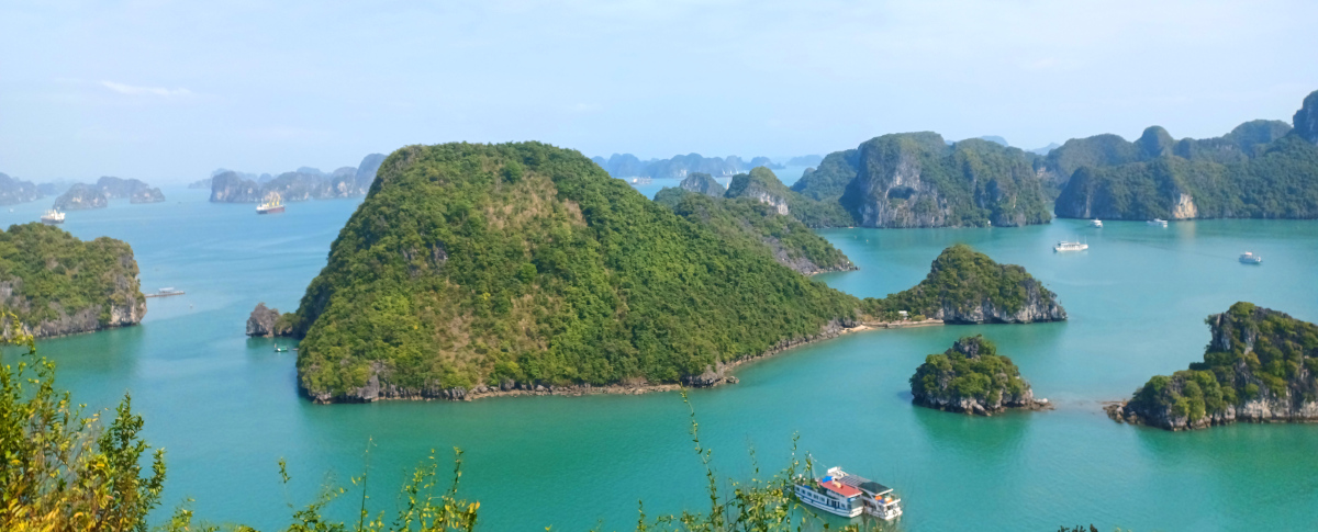 Ha Long Bay, photographed from the hiking trail on TipTop Island 