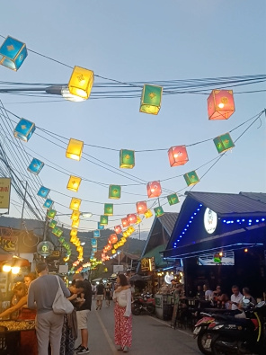 Pai is also lined with street food stalls.