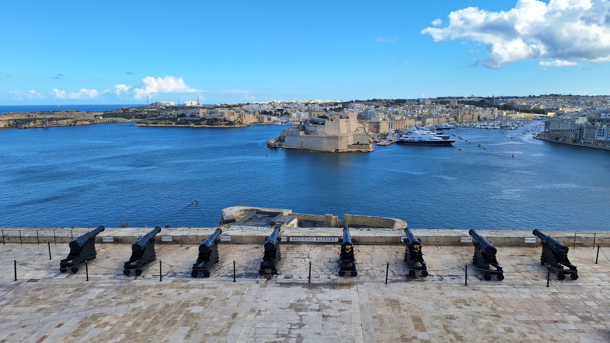 Panoramic View from Upper Barracca – Cannons and Citadel, Valletta anorama from Upper Barracca featuring cannons and the citadel, Valletta, Malta